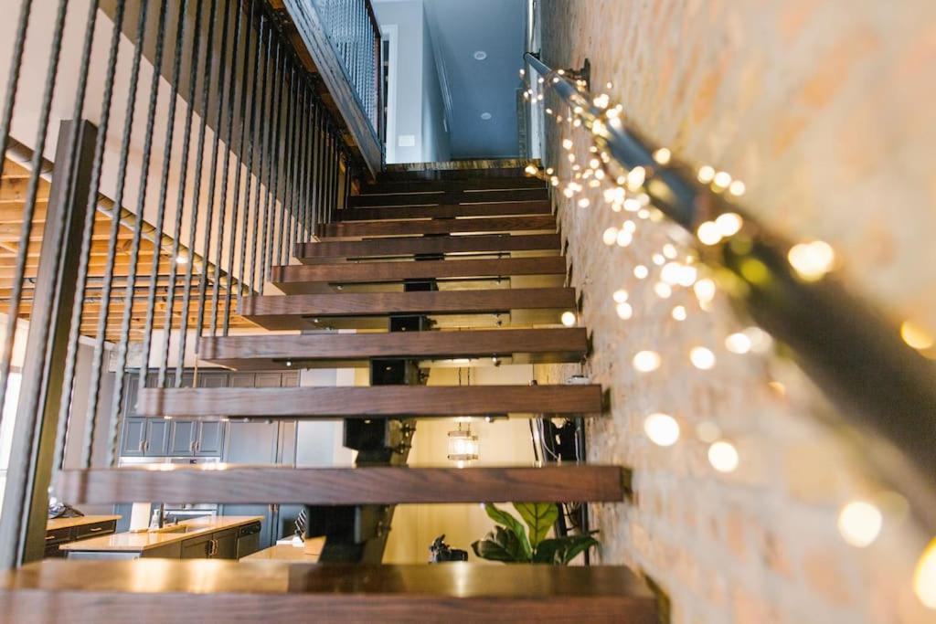 Chicago Mid-Century Gem Steps From United Center Villa Buitenkant foto